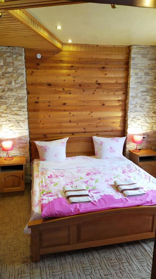 Guest House Shafran ياريمتشي المظهر الخارجي الصورة