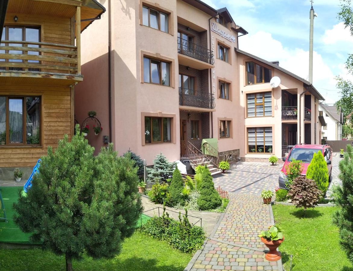 Guest House Shafran ياريمتشي المظهر الخارجي الصورة